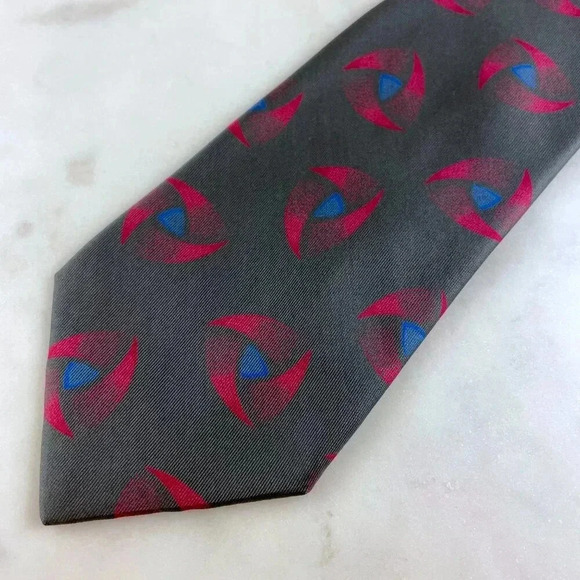 UNGARO PARIS 100% Silk Tessuto Mantero Grey Abstract Design Tie, Made In Italy - Picture 2 of 8
